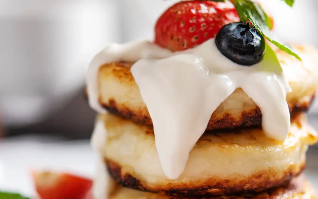 russian syrniki easy recipes, traditional russian syrniki recipe, recipe for russian syrniki